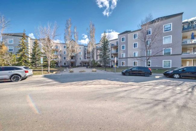 107 - 4000 Somervale Court Sw, Home with 2 bedrooms, 2 bathrooms and 1 parking in Calgary AB | Image 1