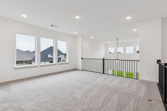 The entire family will enjoy fun times in this open and airy game room! | Image 15