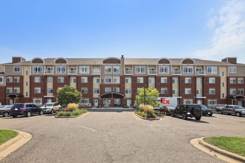 238-649 Old Highway 8 Nw, New Brighton, MN, 55112-2872 | Card Image