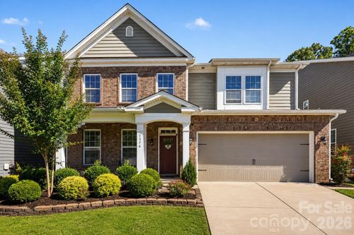1376 Rainier Dr, Fort Mill, SC, 29708-9404 | Card Image