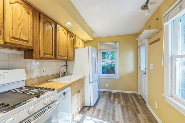 23_2915_Fillmore_St_NE_Minneapolis_MN_55418_USA-Kitchen-HT8A9556.jpg | Image 14