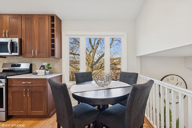 940 S Cedar Ave, House other with 4 bedrooms, 3 bathrooms and 2 parking in Elmhurst IL | Image 5