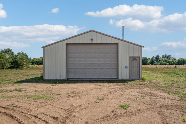 10865 367th Street, House other with 4 bedrooms, 3 bathrooms and null parking in Sunrise Twp MN | Image 58