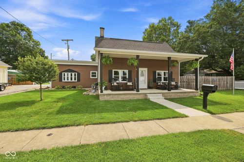 217 S Vine St, Thorntown, IN, 46071-1255 | Card Image