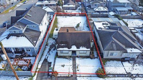 2206 Eighth Ave, New Westminster, BC, V3M2V1 | Card Image