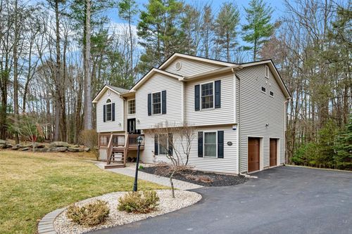 19 Bristol Cir, Rock Hill, NY, 12775-6000 | Card Image
