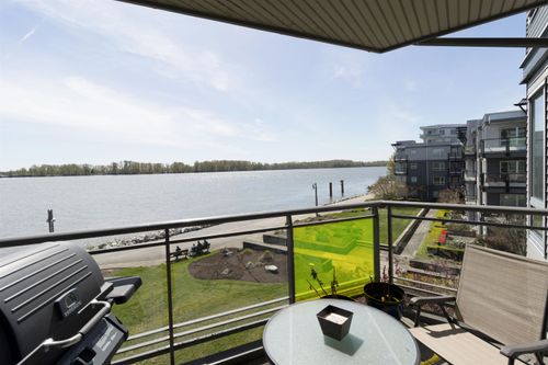 302 - 14100 Riverport Way, Condo with 2 bedrooms, 2 bathrooms and 2 parking in Richmond BC | Card Image