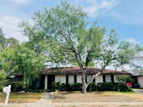 6306 Revolution Dr, Corpus Christi, TX, 78413-2512 | Card Image