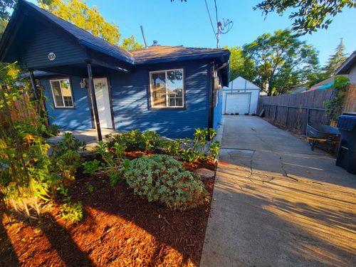 838 Price Court, Sacramento, CA, 95815 | Card Image