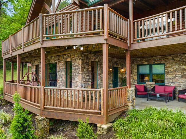 2414 Walnut Cove Way, House other with 4 bedrooms, 6 bathrooms and null parking in Sevierville TN | Image 53