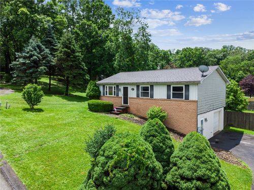 1526 Collinwood Place, Rostraver, PA, 15089 | Card Image