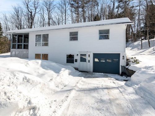 43 Grandview Hts, Waterbury, VT, 05676-1434 | Card Image