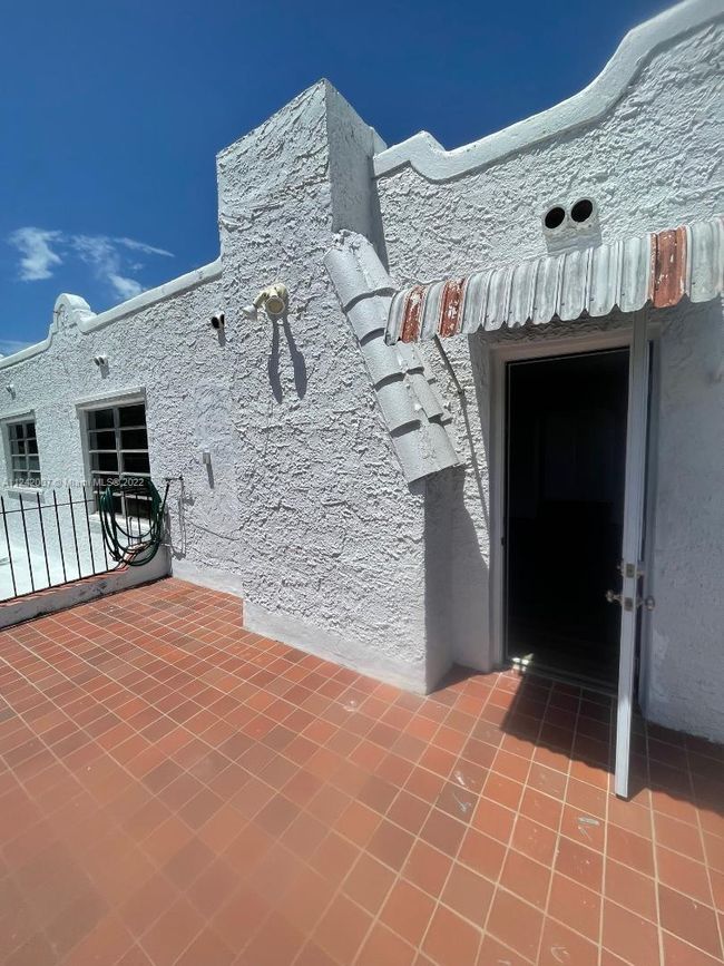 1738 - 1736 Sw 9th St, Home with 3 bedrooms, 1 bathrooms and null parking in MIAMI FL | Image 32