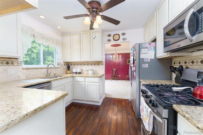 Updated kitchen with stainless appliances | Image 9