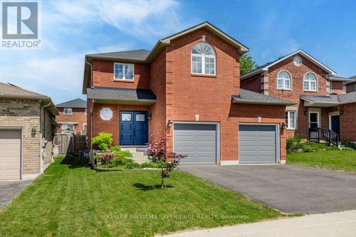 27 Michelle Dr, Barrie, ON, L4N5Y4 | Card Image