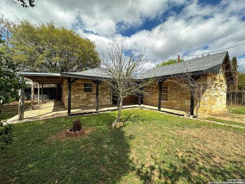 10B Fm 473, Comfort, TX, 78013-2605 | Card Image