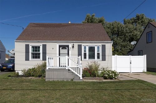 194 Chapel Ave, Cheektowaga, NY, 14225-3557 | Card Image