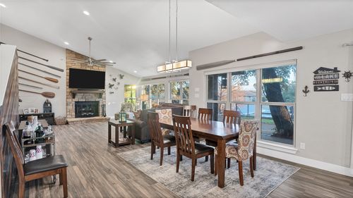 450 Pecan Creek Dr, Horseshoe Bay, TX, 78657-7016 | Card Image