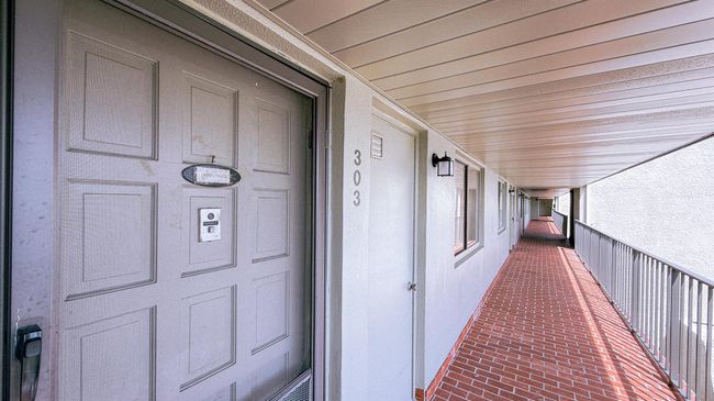 APT-303 - 4090 Tivoli Ct, Condo with 2 bedrooms, 2 bathrooms and null parking in Lake Worth FL | Image 10
