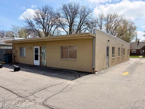 1112 Catalpa Dr, Royal Oak, MI, 48067-1125 | Card Image