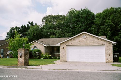 8149 Florence Gardens Rd, Knoxville, TN, 37938-2977 | Card Image