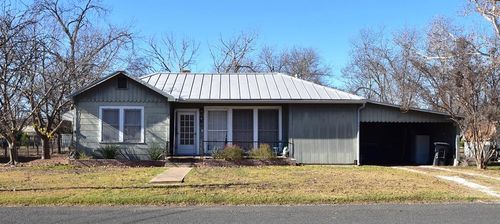 806 N Crockett St, Fredericksburg, TX, 78624-3324 | Card Image