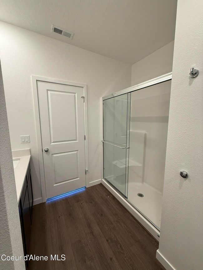 Primary bathroom | Image 18