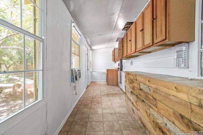 18218 Scenic Loop Rd, House other with 3 bedrooms, 2 bathrooms and null parking in Helotes TX | Image 16