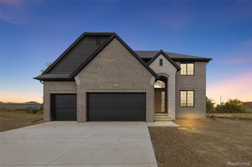 56703 Cortona Dr, Macomb, MI, 48042-5849 | Card Image