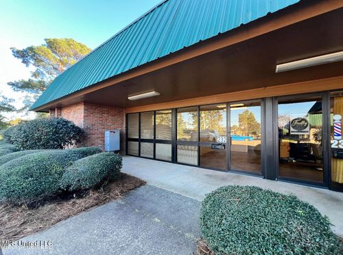 232 Saint Paul St, Pearl, MS, 39208-5134 | Card Image