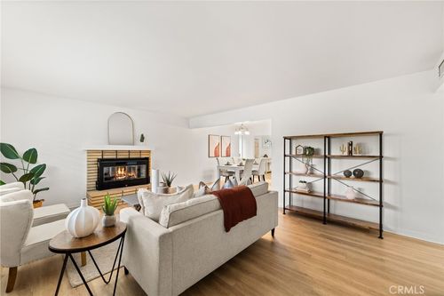 2342 E La Veta Ave, Orange, CA, 92869-5033 | Card Image