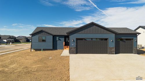 627 Bull Run Dr, Box Elder, SD, 57719 | Card Image