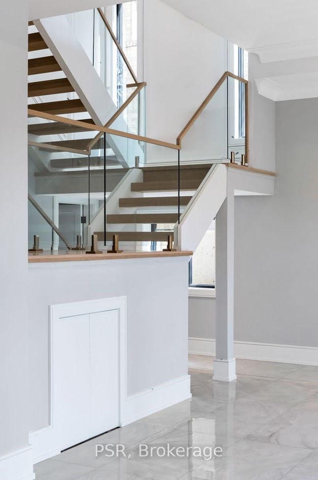 14 Glen Cedar Rd, House other with 6 bedrooms, 7 bathrooms and 4 parking in York ON | Image 9