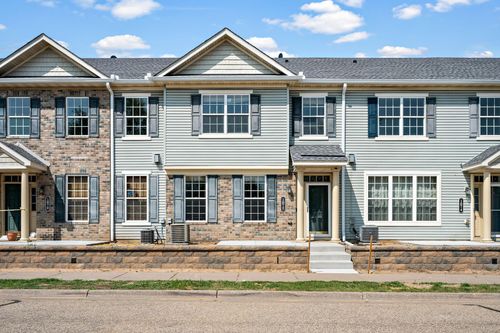 1072 Henslow Ave N, Oakdale, MN, 55128-5858 | Card Image