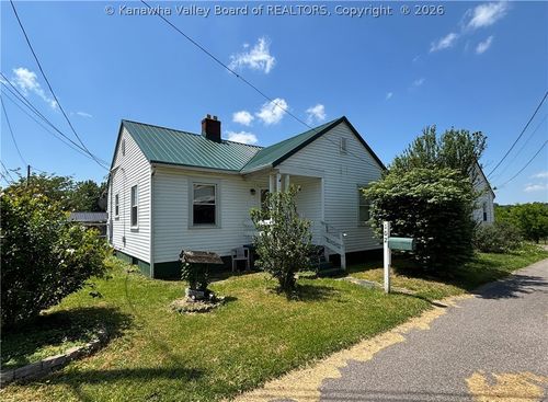 102 Marietta St, Point Pleasant, WV, 25550-1425 | Card Image