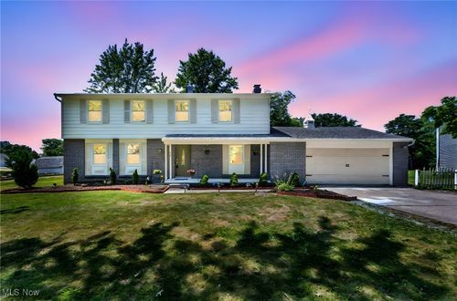 6672 Reynolds Rd, Mentor, OH, 44060-3962 | Card Image