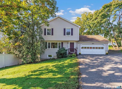 667 Melville Ave, Fairfield, CT, 06825-2011 | Card Image
