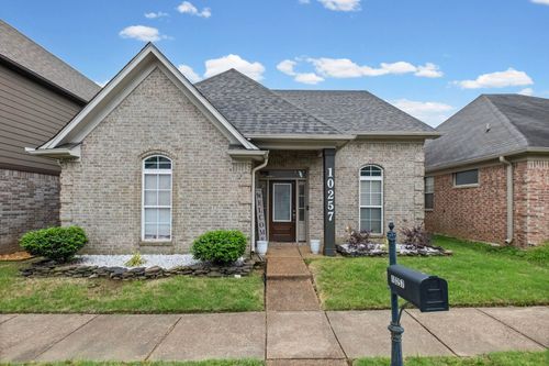 10257 Eveninghill Dr, Cordova, TN, 38016-0334 | Card Image