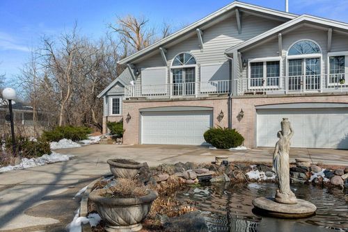 3030 S 130th Street, New Berlin, WI, 53151 | Card Image
