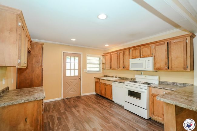 122 Arnold Ln, House other with 3 bedrooms, 1 bathrooms and null parking in Hooks TX | Image 5