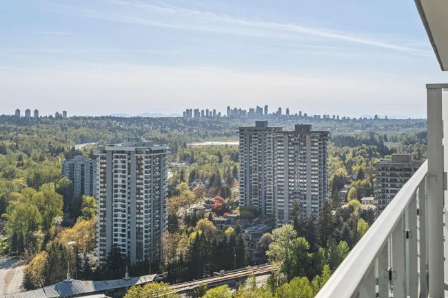 2006 - 3809 Evergreen Place, Condo with 2 bedrooms, 2 bathrooms and 1 parking in Burnaby BC | Image 21