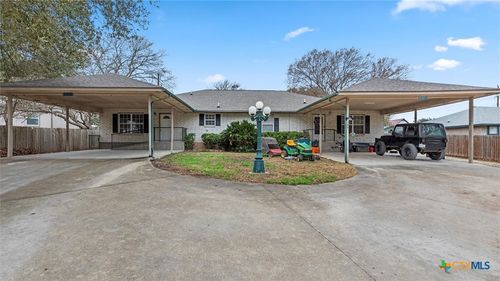 180 Oak Ter, Seguin, TX, 78155-0486 | Card Image