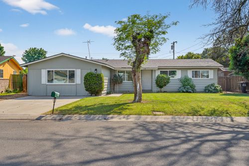1119 W Dove Dr, Visalia, CA, 93291-1802 | Card Image