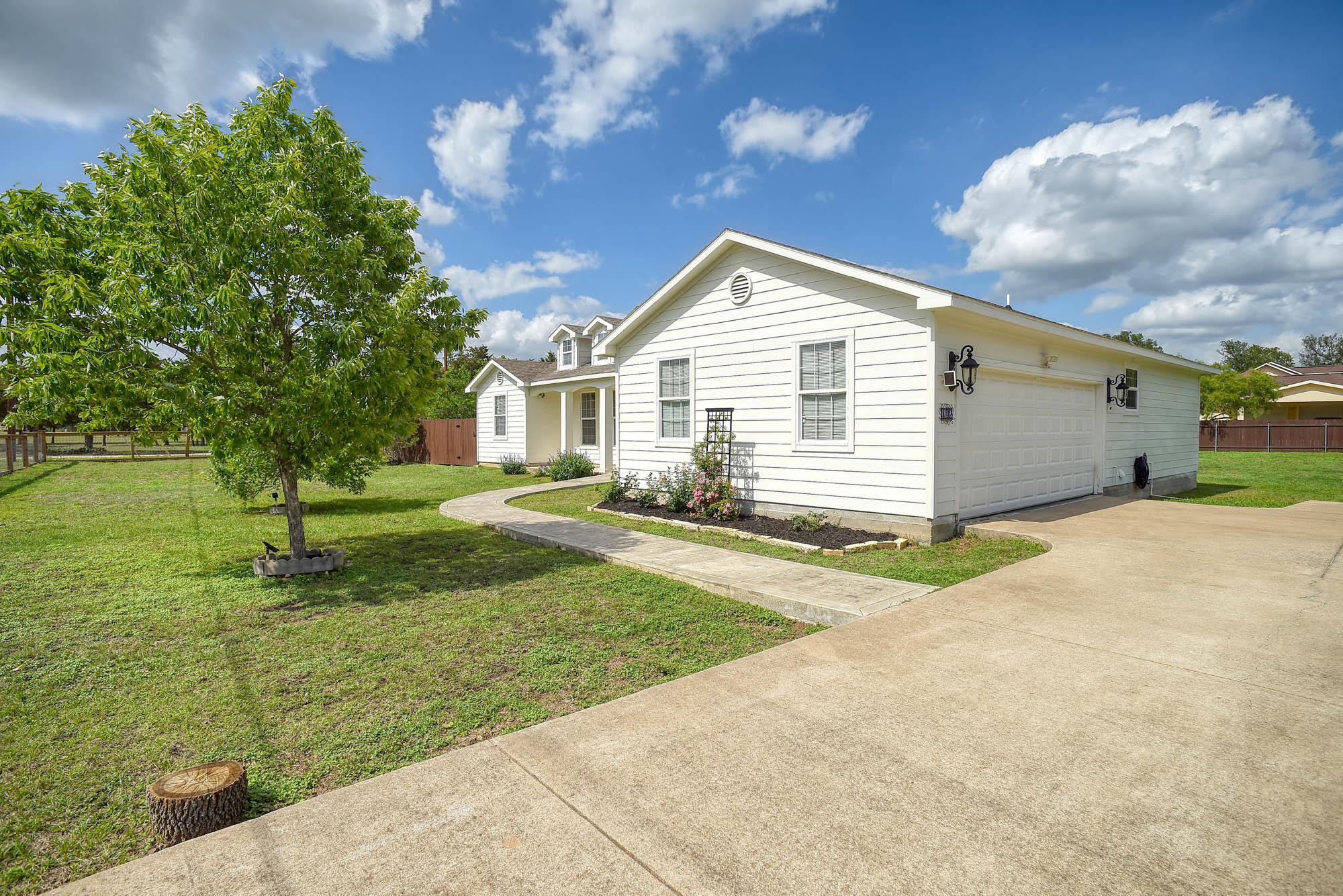 Residential in Cedar Creek 2