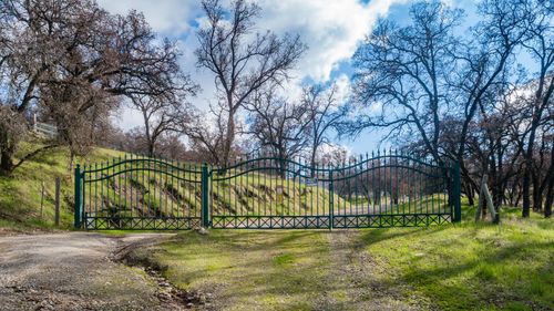 1 Watts Valley Road, Sanger, CA, 93657 | Card Image