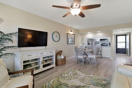 apt-202-1 Plantation Dr, Vero Beach, FL, 32966-8260 | Card Image
