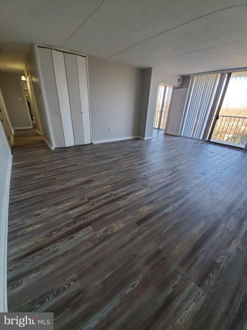 427 Cooper Landing Rd, CHERRY HILL, NJ, 08002-2507 | Card Image