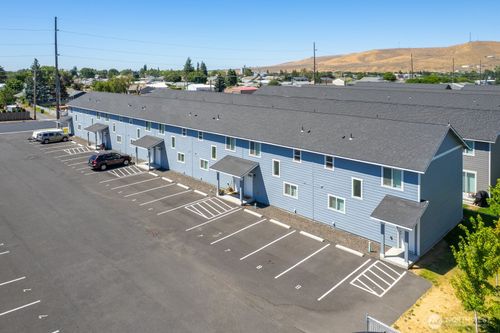 713 3rd Ave Ne, Ephrata, WA, 98823 | Card Image