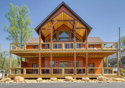 606 Cherokee Orchard Rd, Gatlinburg, TN, 37738 | Card Image