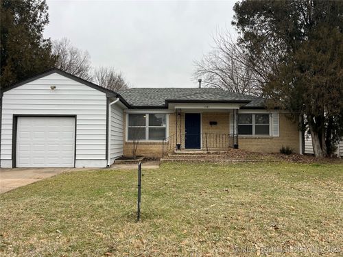 1421 E 50th St, Tulsa, OK, 74105-4736 | Card Image